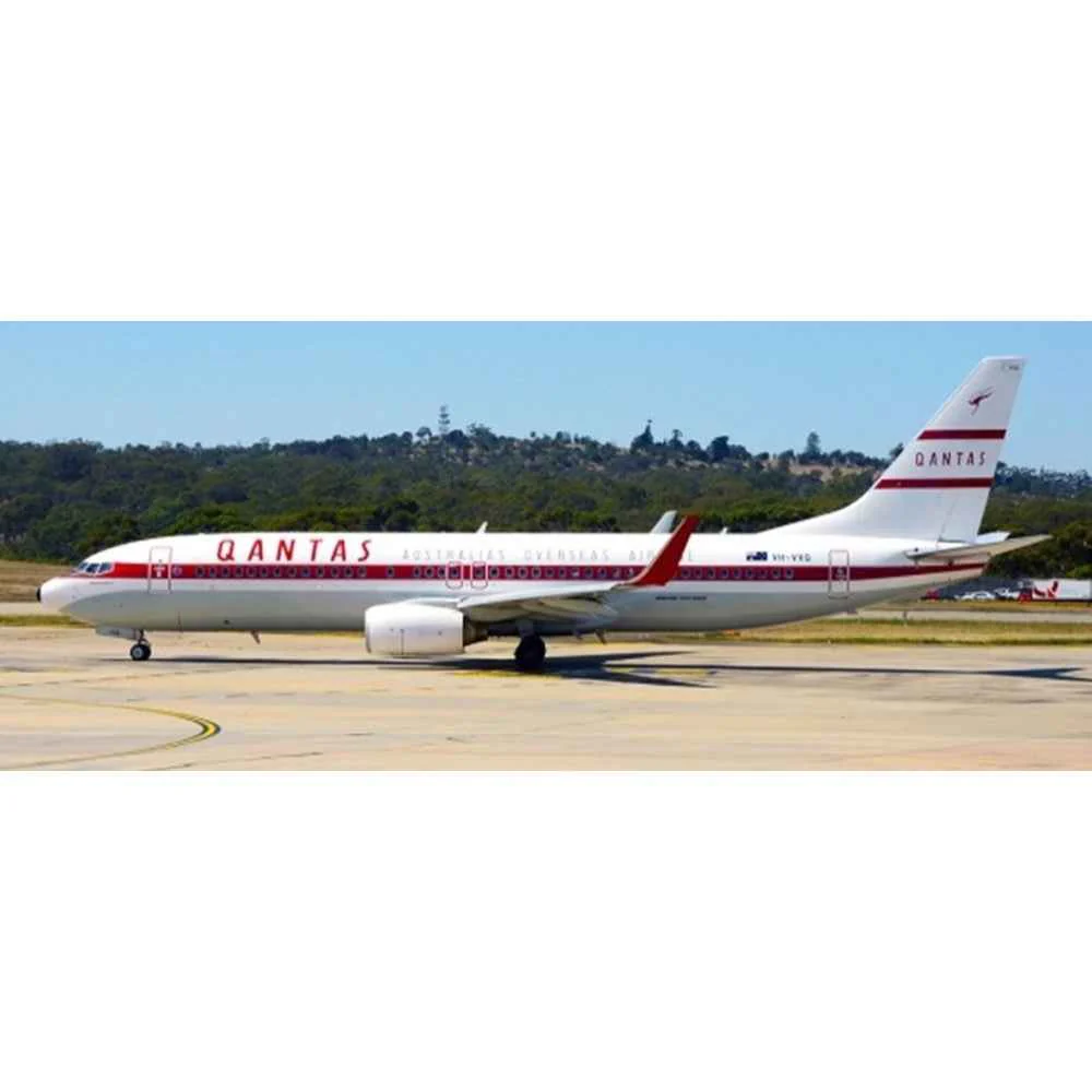 Hasegawa 10737AU 1/200 ANA B737-800 Qantas Retro Roo II Decals - Image 2