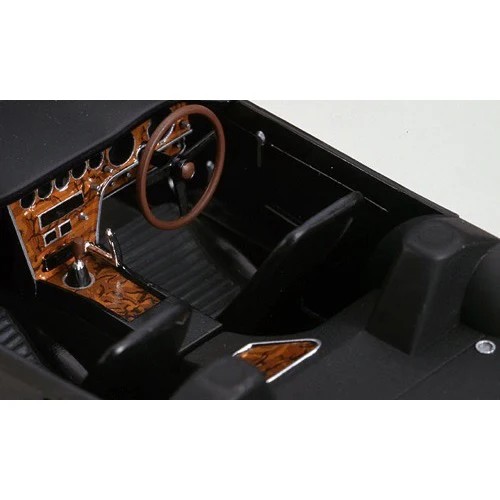 Hasegawa 21101 1/24 Toyota 2000GT - Image 3