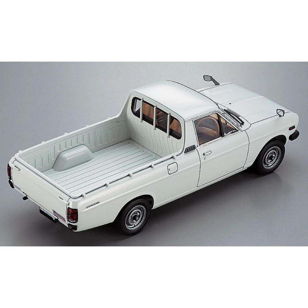 Hasegawa 21120 1/24 Nissan Sunny Truck Gb121 Long Body Deluxe - Image 3