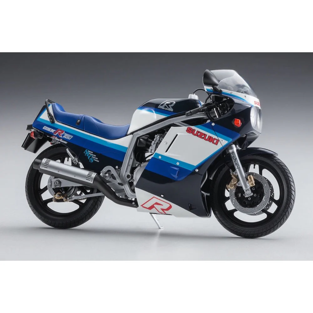 Hasegawa 21507 1/12 Suzuki GSX-R750GGR71G - Image 4