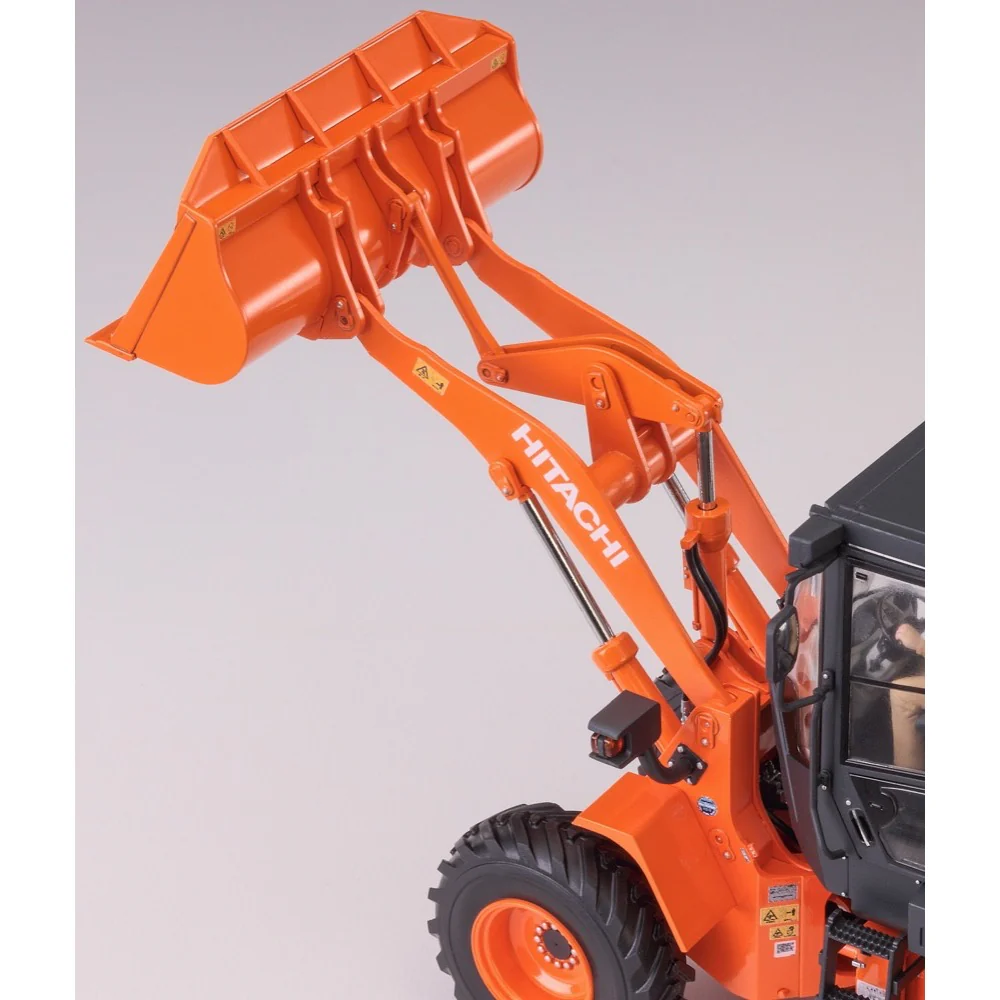 Hasegawa H66004 1/35 Hitachi Wheel Loader ZW100-6 - Image 9