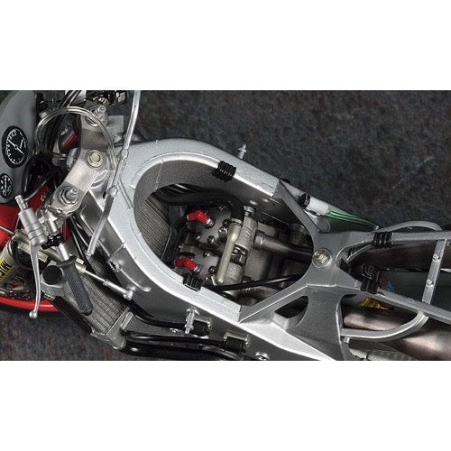 Hasegawa 21503 1/12 Yamaha YZR500 0W98 1988 WGP500 Champion - Image 4