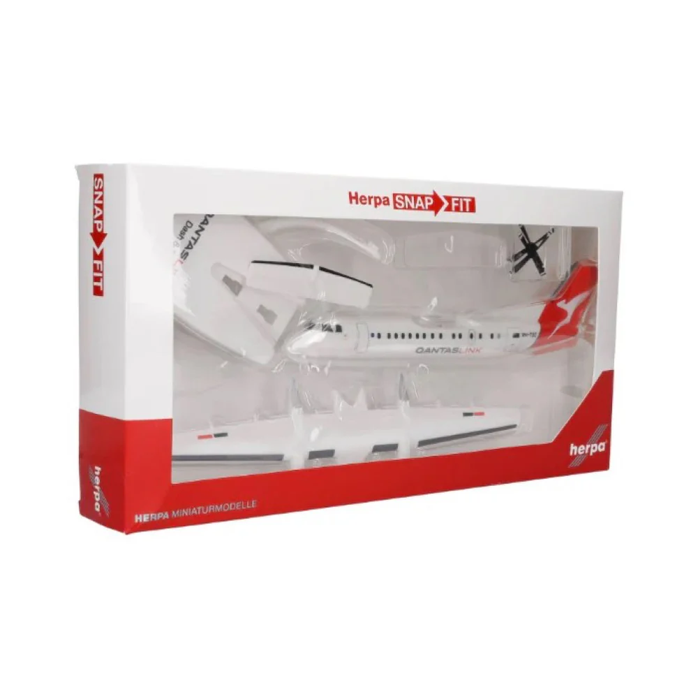 Herpa HE614221 1/100 SNAP FIT Qantaslink DHC-8-300 - VH-TQZ - Image 5