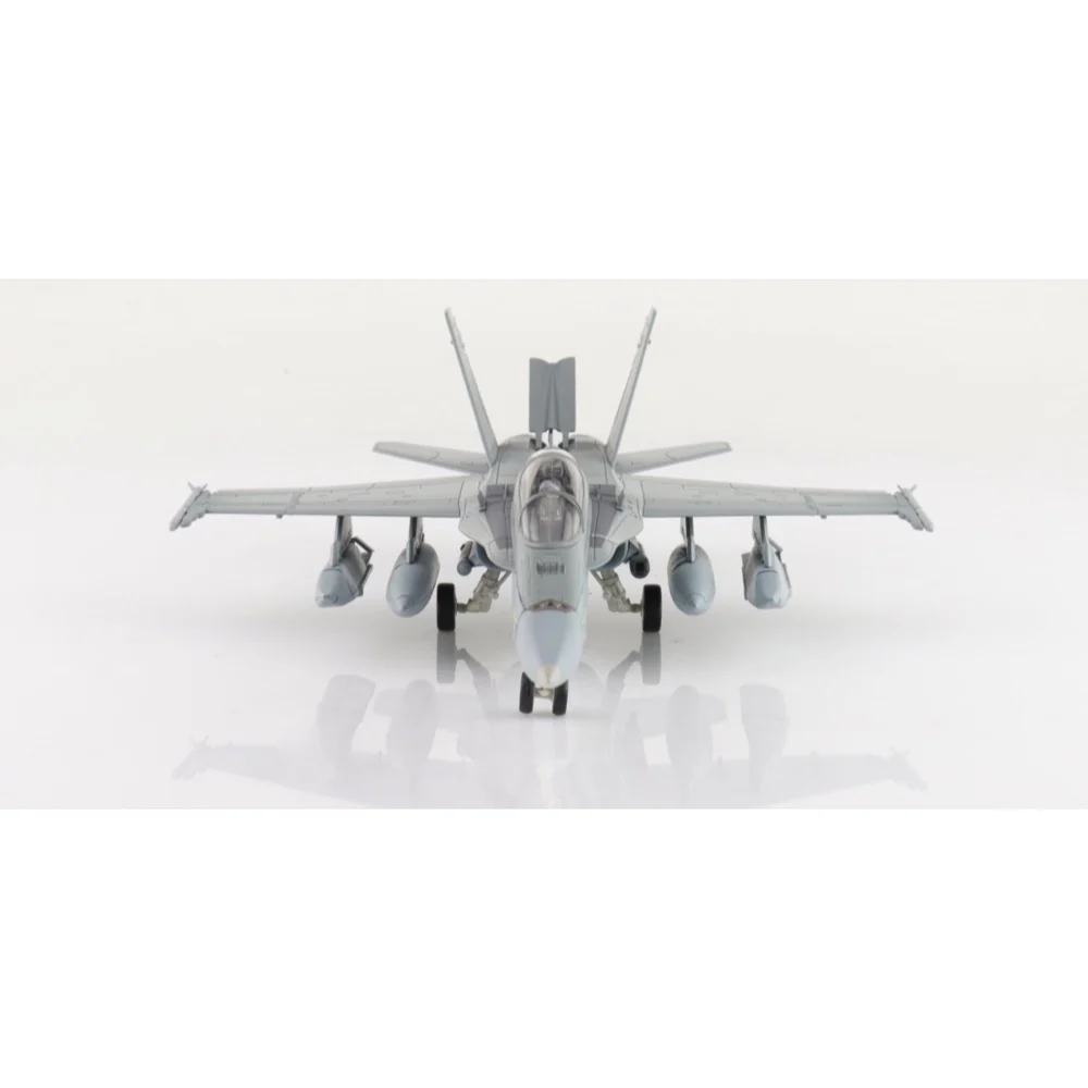 Hobby Master 3585 1/72 F/A-18B Hornet ARDU A21-101 RAAF (with 2 x AGM-158) - Image 5