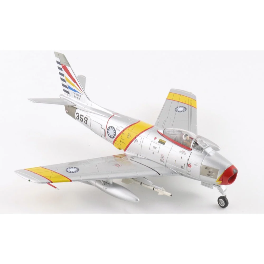 Hobby Master 4330 1/72 F-86 Sabre No.359 ROCAF 24th Sept 1958