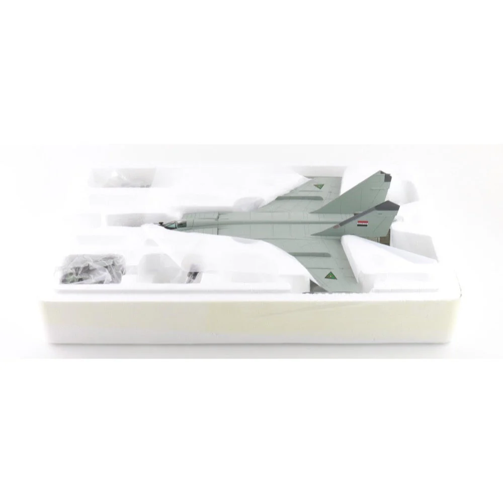 Hobby Master 5652 1/72 MIG-25RBT 25105 Iraqi AF National Museum of the USAF - Image 9
