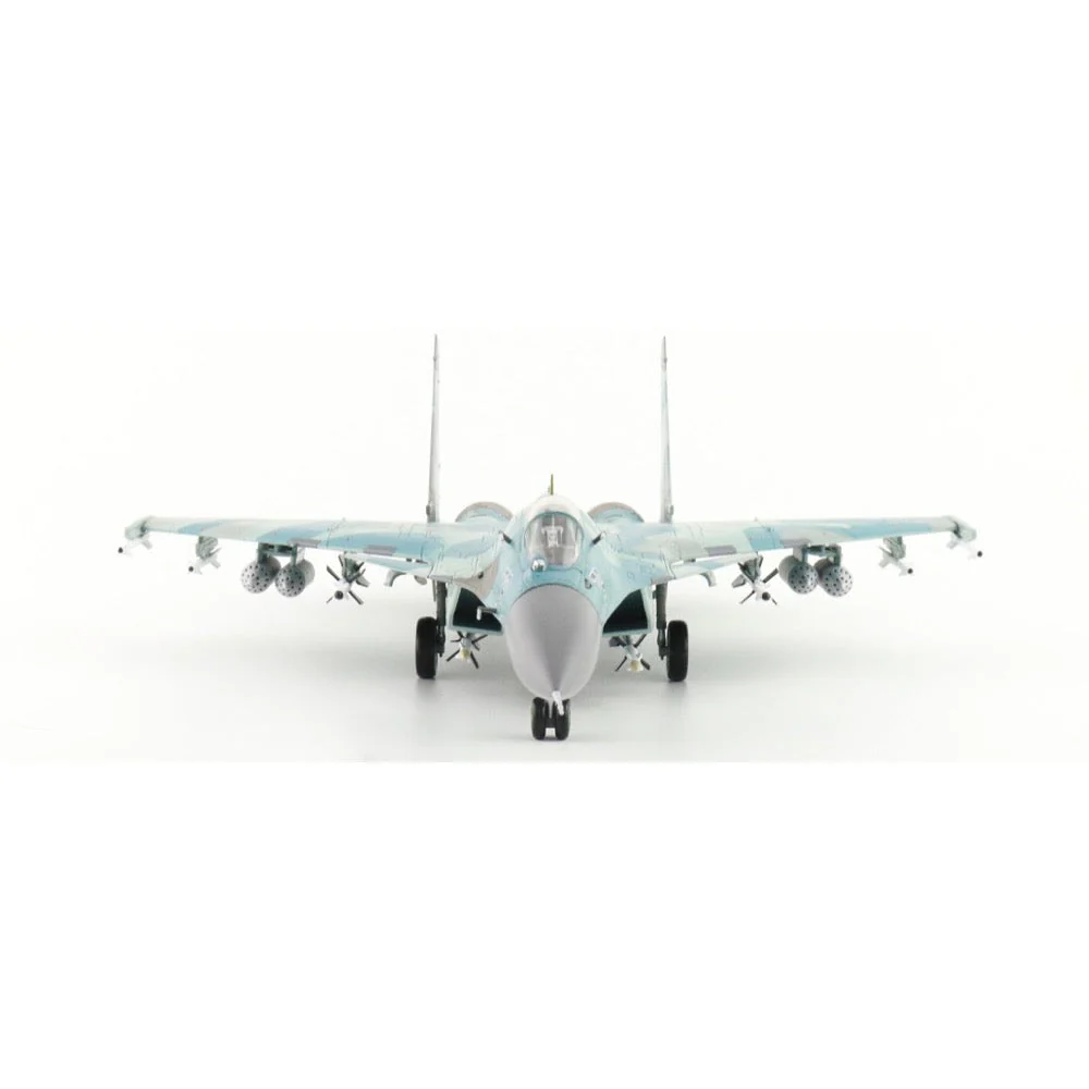 Hobby Master 6051 1/72 Su-27K T10K-5 Blue 79 Russian Air Force 1995 - Image 4