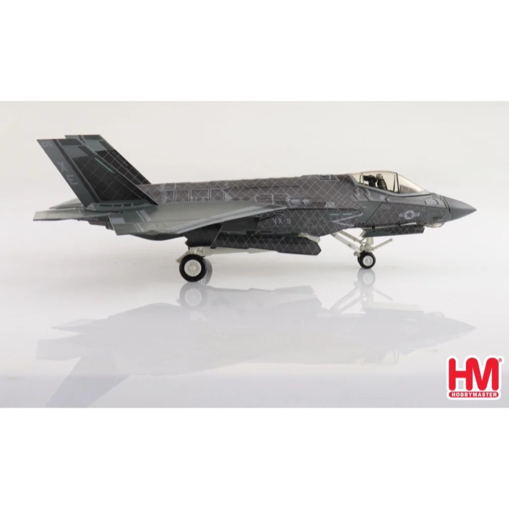 Hobby Master 6212 1/72 F-35C "Black Chrome" XE-105/168842, US Navy, August 2022 - Image 4