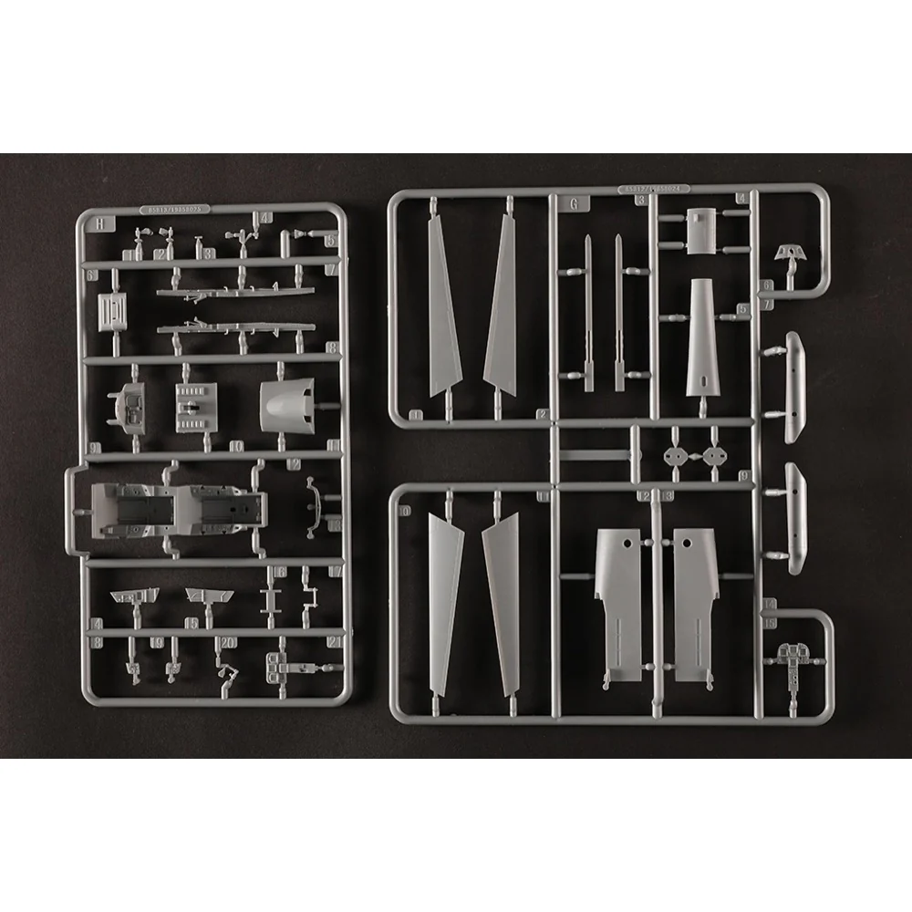 HobbyBoss 1/48 F/A-18F Super Hornet VFC-12 Plastic Model Kit - Image 17