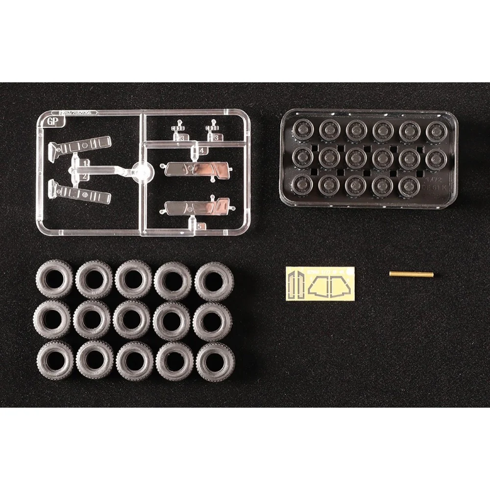 HobbyBoss 1/72 DF-61 ICBM Plastic Model Kit - Image 14