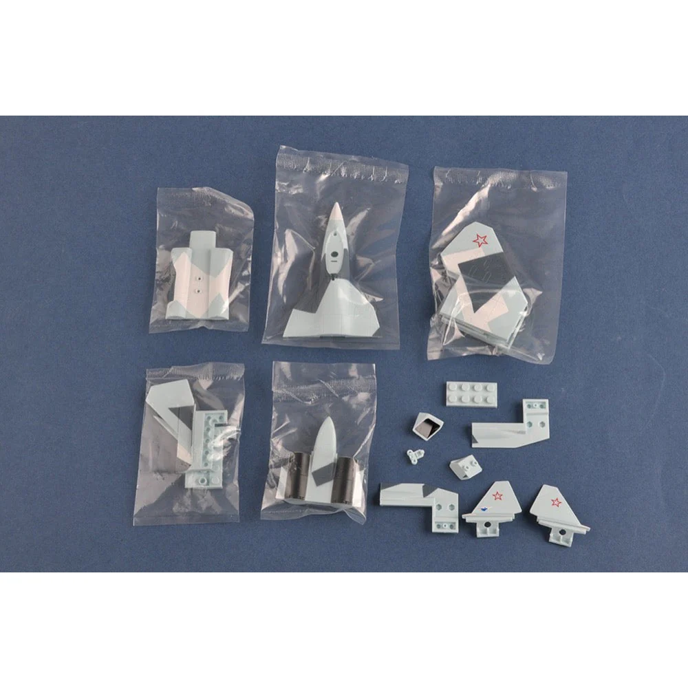 HobbyBoss 81903 200mm Russian T-50 PAK-FA - Image 9