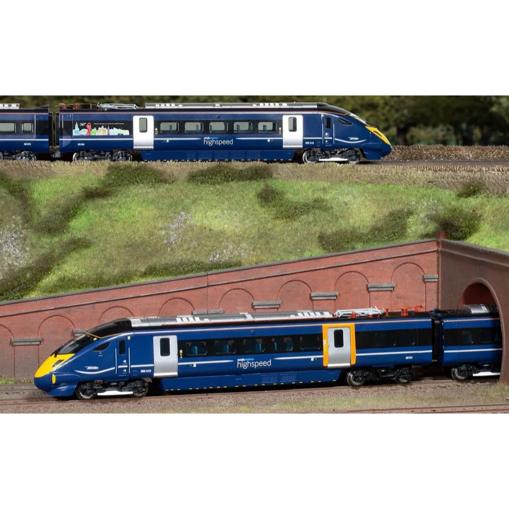 Hornby R30442 OO Southeastern - Class 395 - 395015 4 Car Train Pack (Railway 200) - Image 8