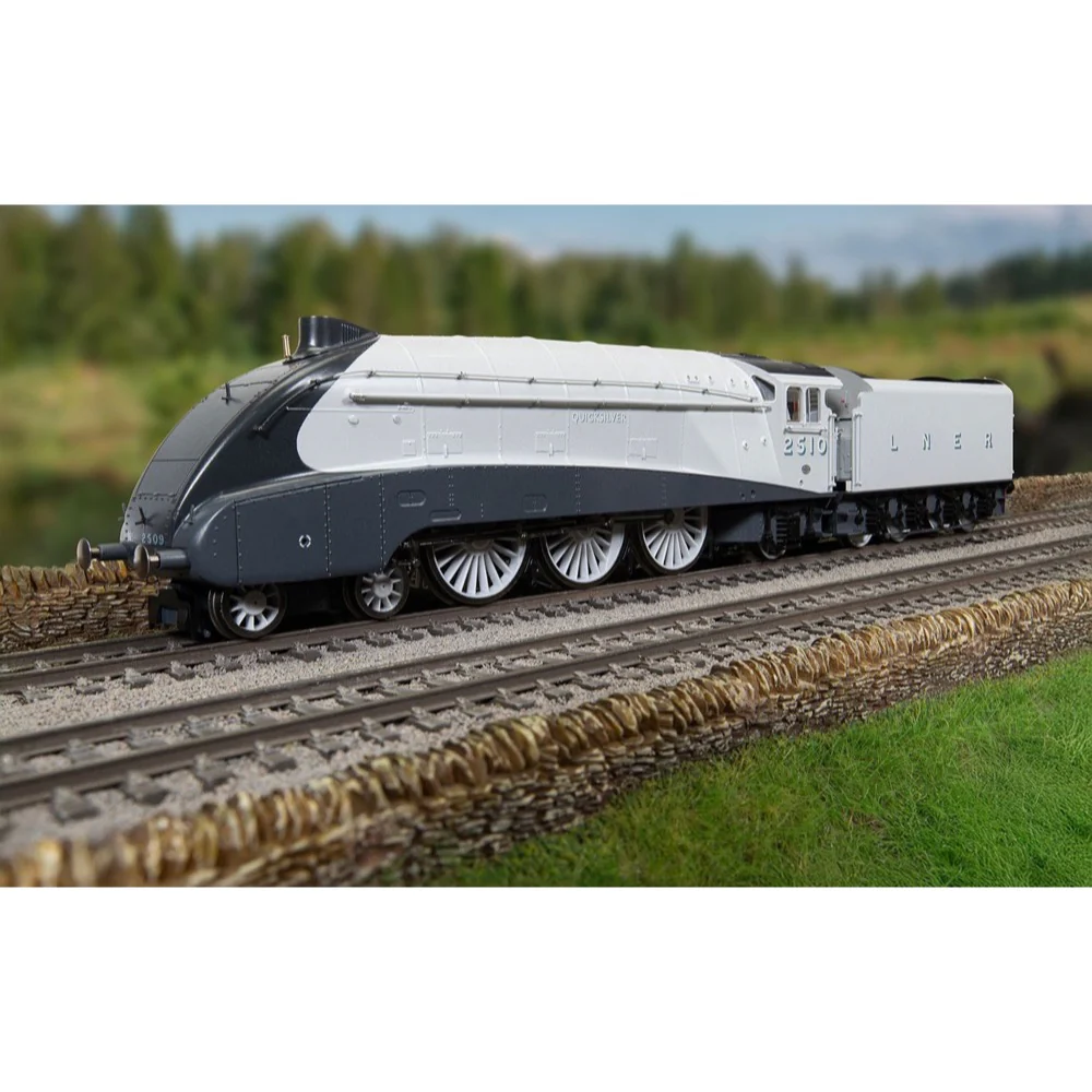 Hornby R30457 OO Dublo LNER Class A4 4-6-2 2510 Quicksilver 90th Anniversary Collection - Image 10