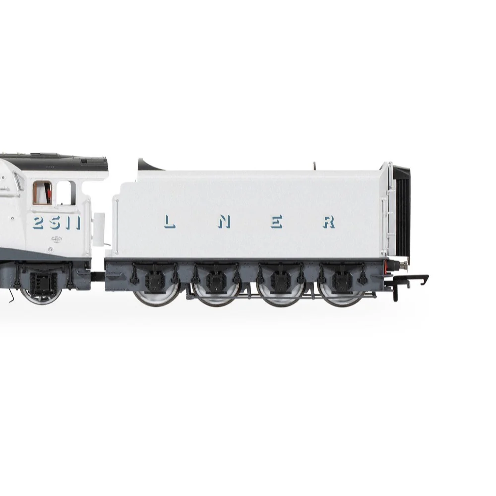 Hornby R30458 OO Dublo LNER Class A4 4-6-2 2511 Silver King 90th Anniversary Collection - Image 7