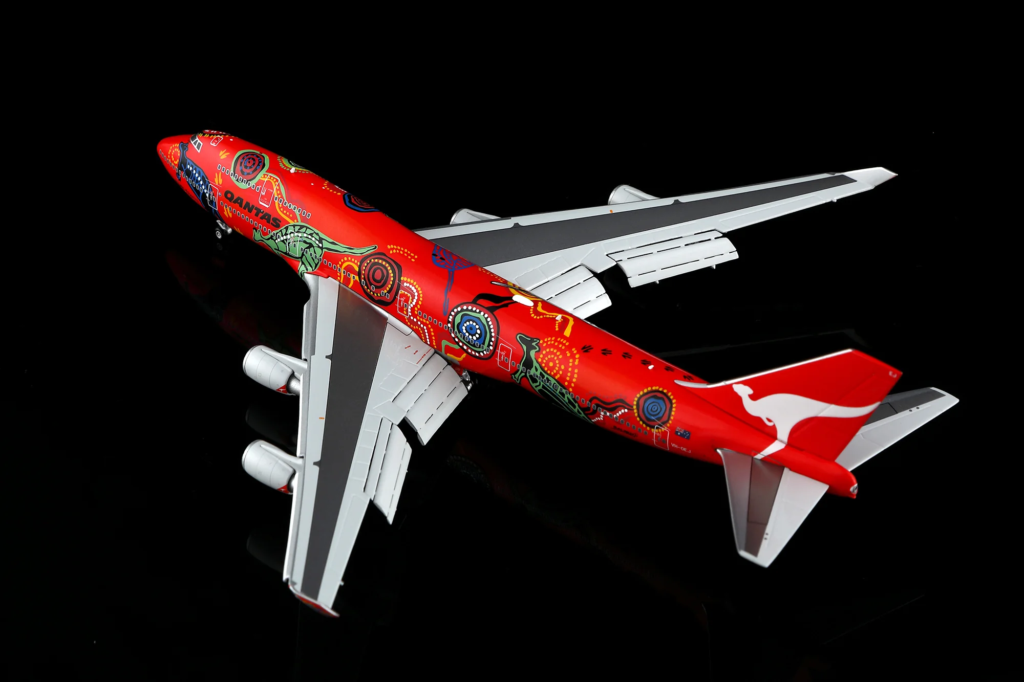 HX Models B616501 1/400 Qantas Boeing 747-400 VH-OEJ 'Wunala Dreaming' - Image 17
