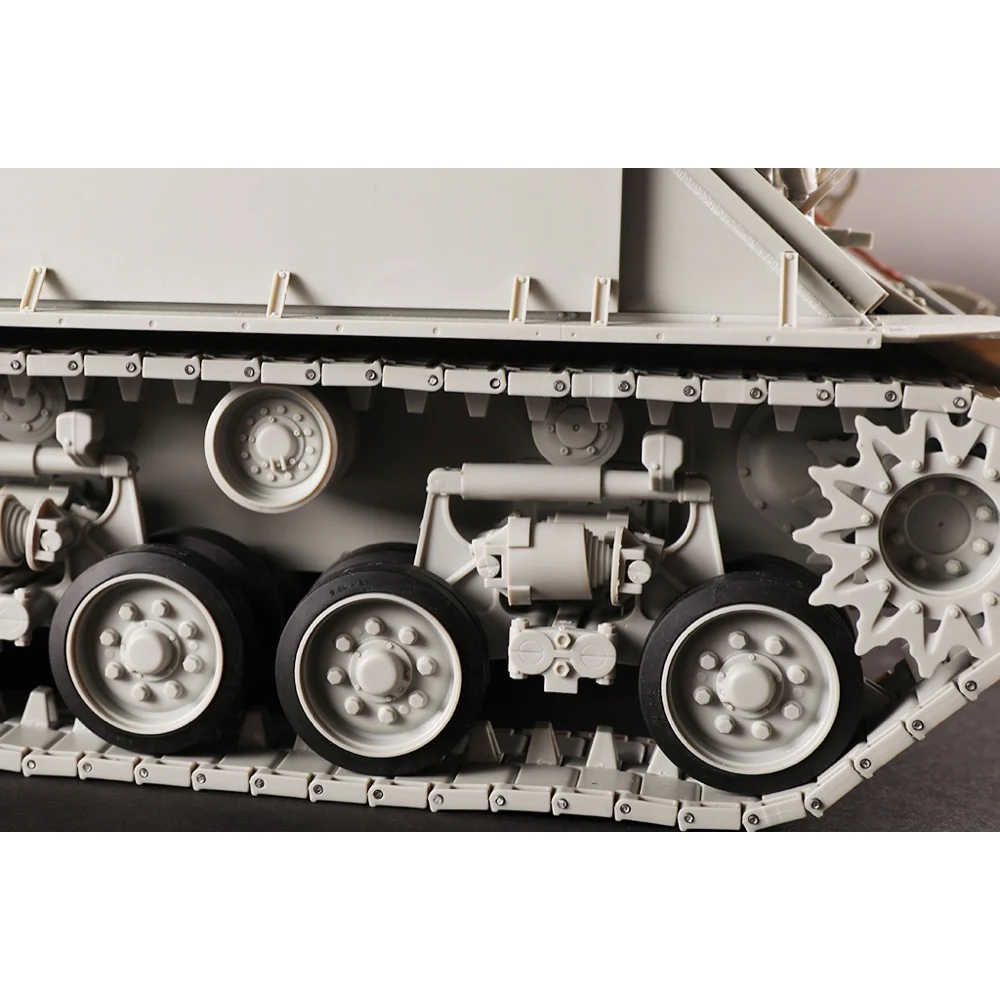 I Love Kit 1/16 M4A3E8 Thunder VII Medium Tank Plastic Model Kit - Image 16