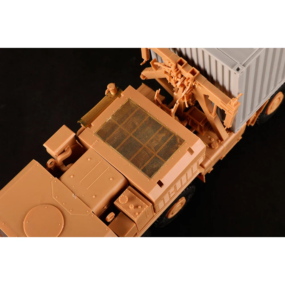 I Love Kit 1/35 LVSR MKR18 Cargo - Image 9