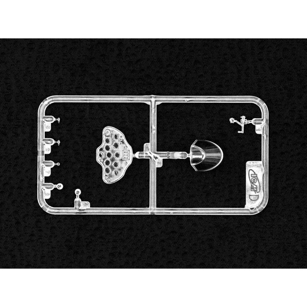 ICM 32001 1/32 I-16 Type 24 WWII Soviet Fighter - Image 10