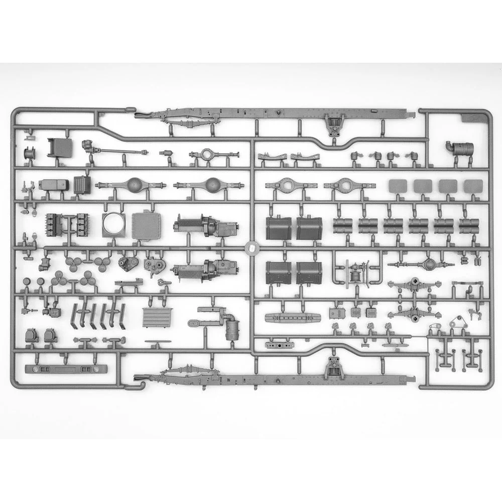 ICM 35001 1/35 Soviet Six-Wheel Army Truck - Image 17