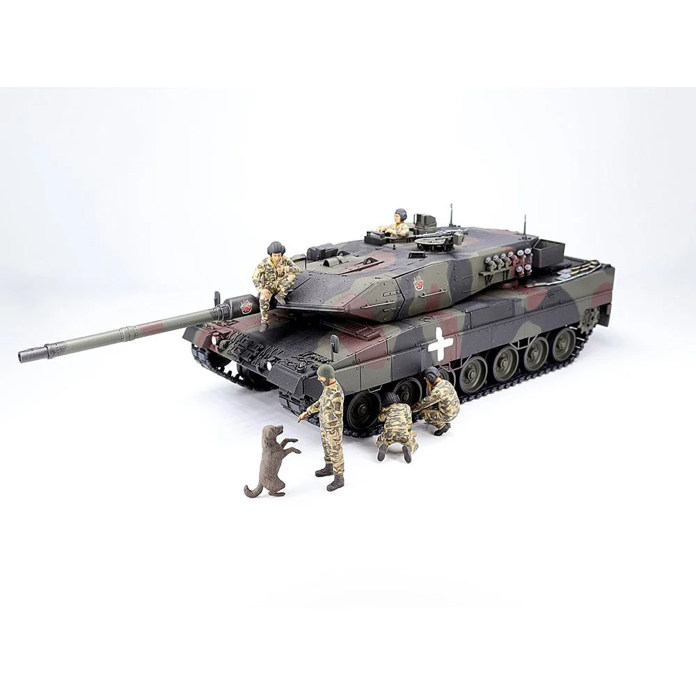 ICM 35013 1/35 Leopard 2A6 of the Armed Forces of Ukraine with Crew - Image 3