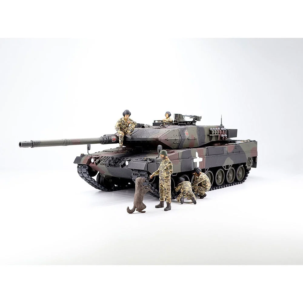 ICM 35013 1/35 Leopard 2A6 of the Armed Forces of Ukraine with Crew - Image 4