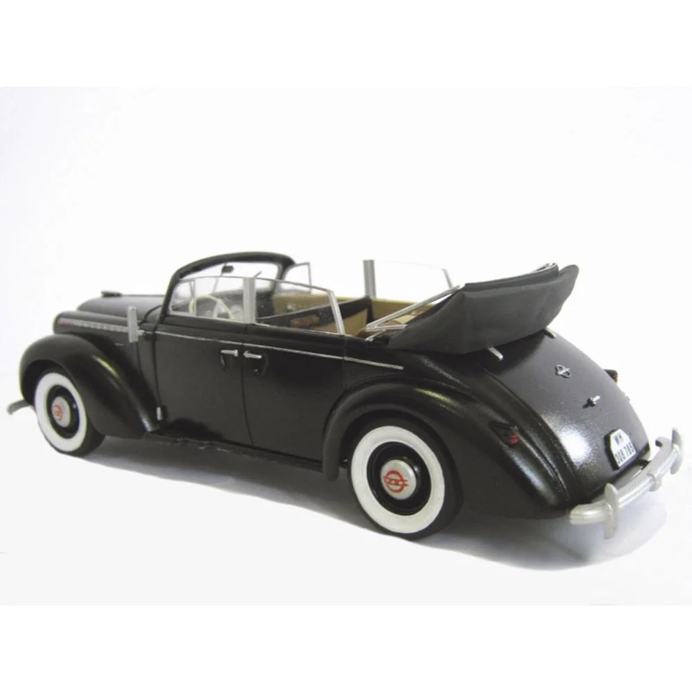 ICM 35471 1/35 Admiral Cabriolet WWII German Staff Car with Figures - Image 11