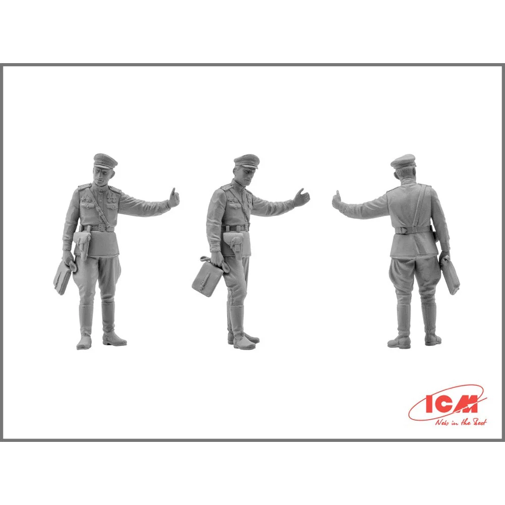 ICM 35541 1/35 Soviet Soldier Set May 1945 - Image 4