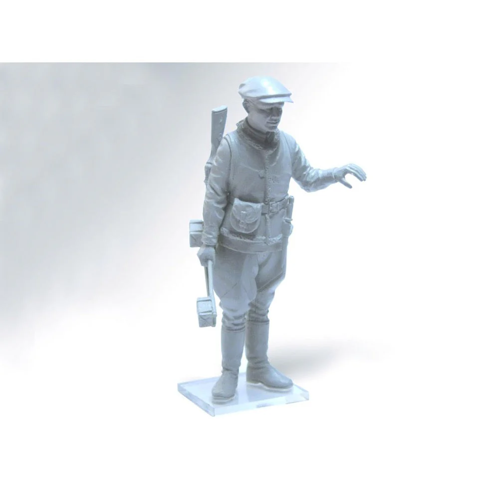 ICM 35631 1/35 WWII Soviet Partisans - Image 6