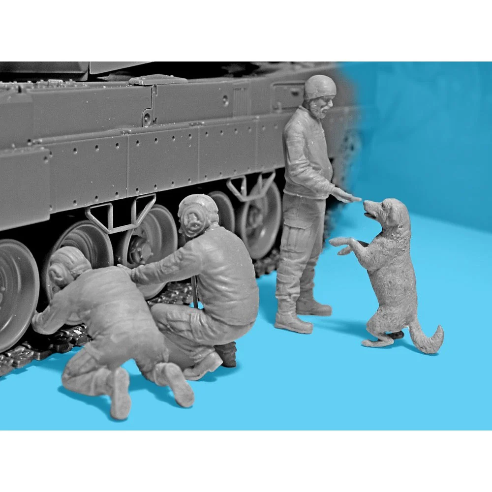 ICM 35757 1/35 Leopard crew of the Armed Forces of Ukraine - Image 4