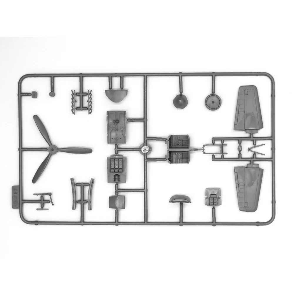 ICM 48161 1/48 Mustang P-51A WWII American Fighter - Image 6
