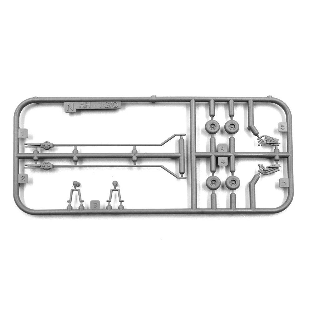 ICM 48298 1/48 AH-1G Cobra and M8A1 US Landing Mat - Image 10