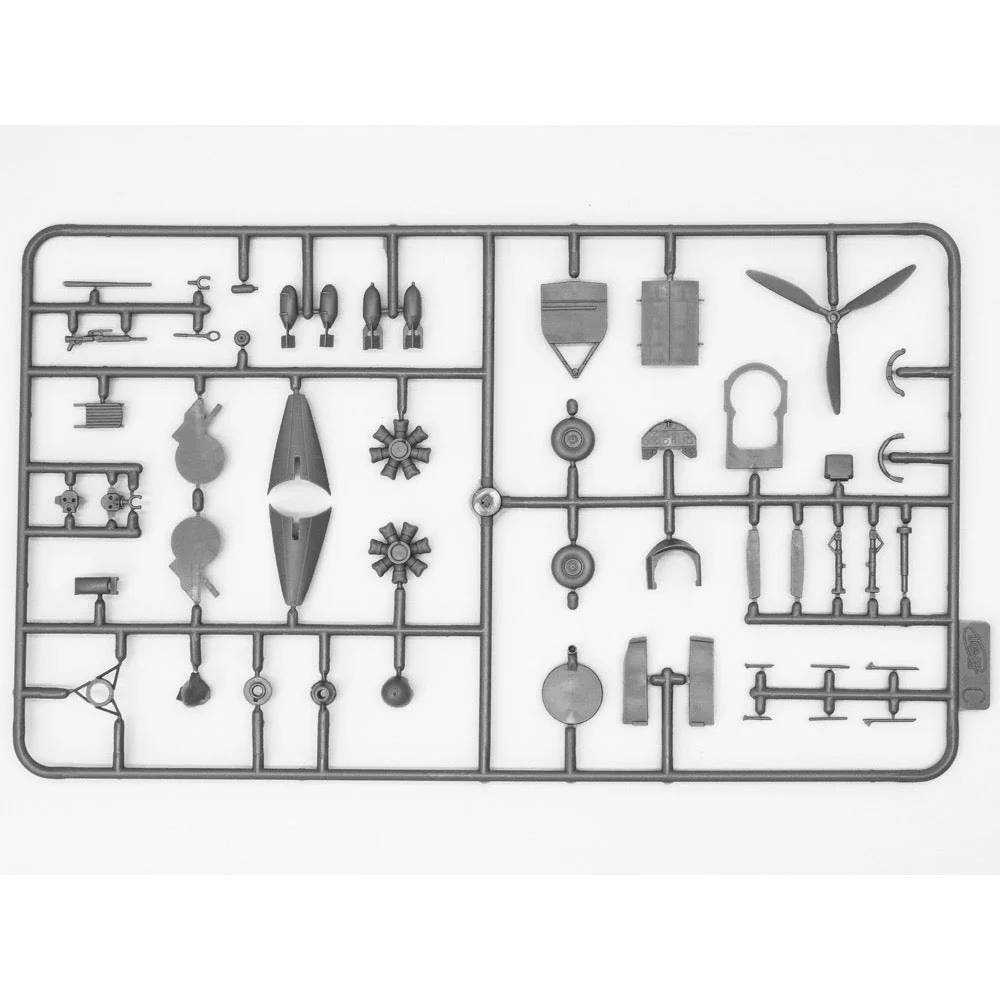 ICM 72081 1/72 Su-2 WWII Soviet Light Bomber - Image 3