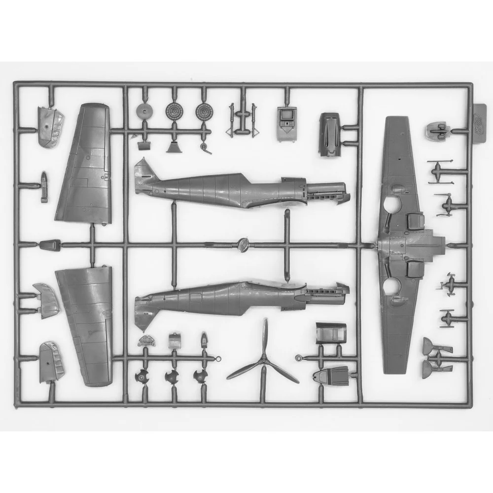 ICM 72134 1/72 Messerschmitt Bf 109E-4 WWII German Night Fighter - Image 2