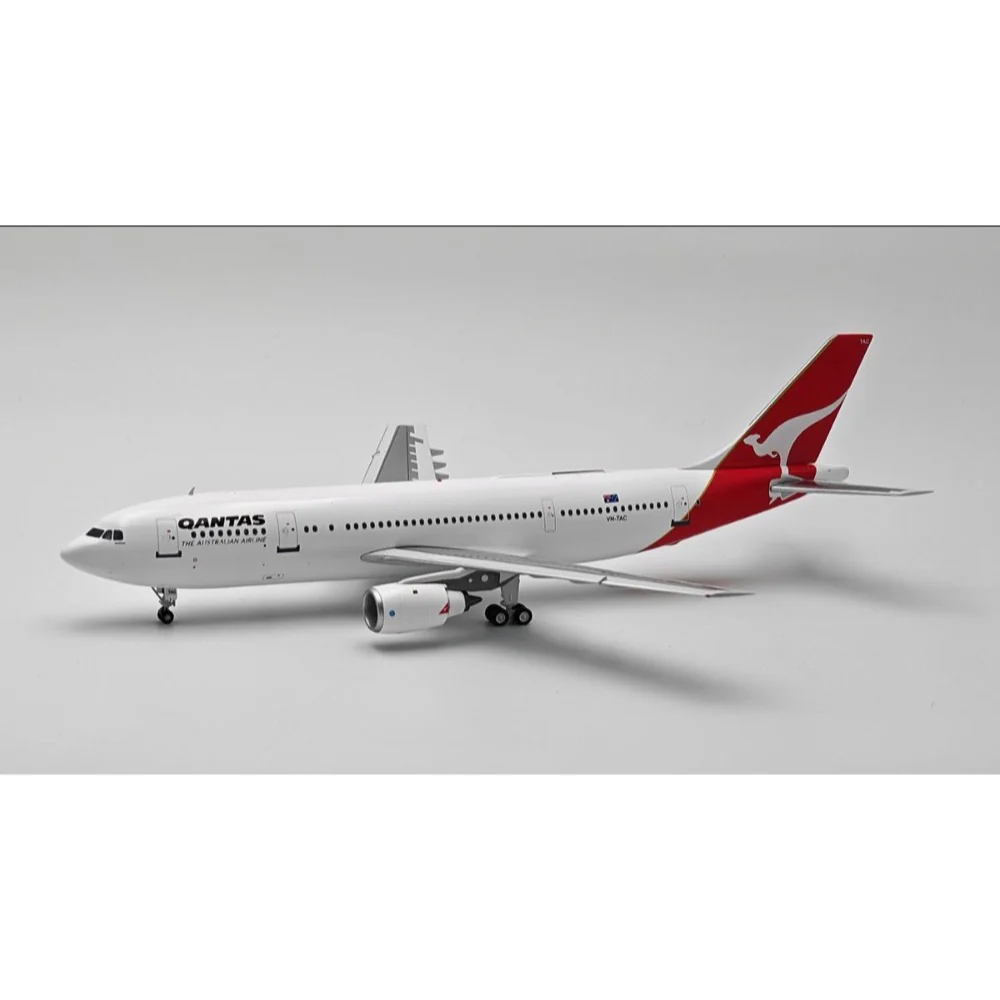 Inflight200 IF300QF1125 1/200 Qantas Airbus A300B4-203 VH-TAC - Image 15