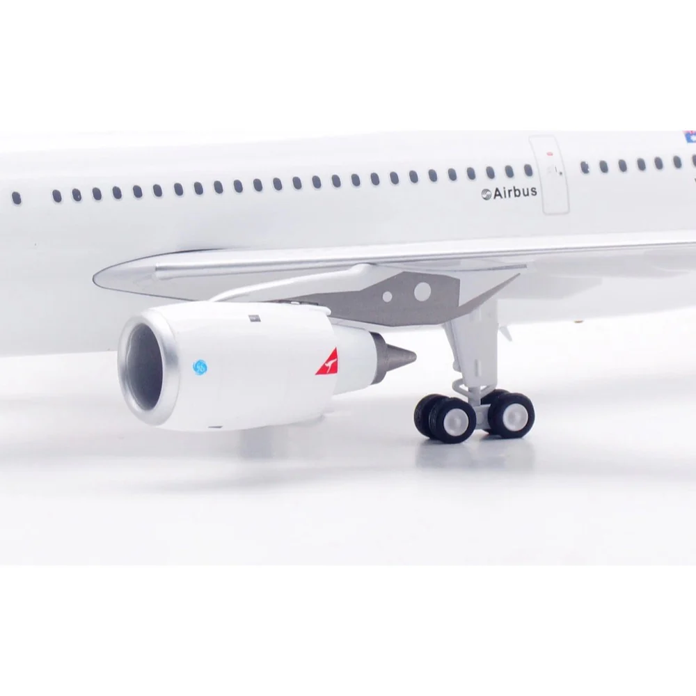 Inflight200 IF300QF1125 1/200 Qantas Airbus A300B4-203 VH-TAC - Image 5