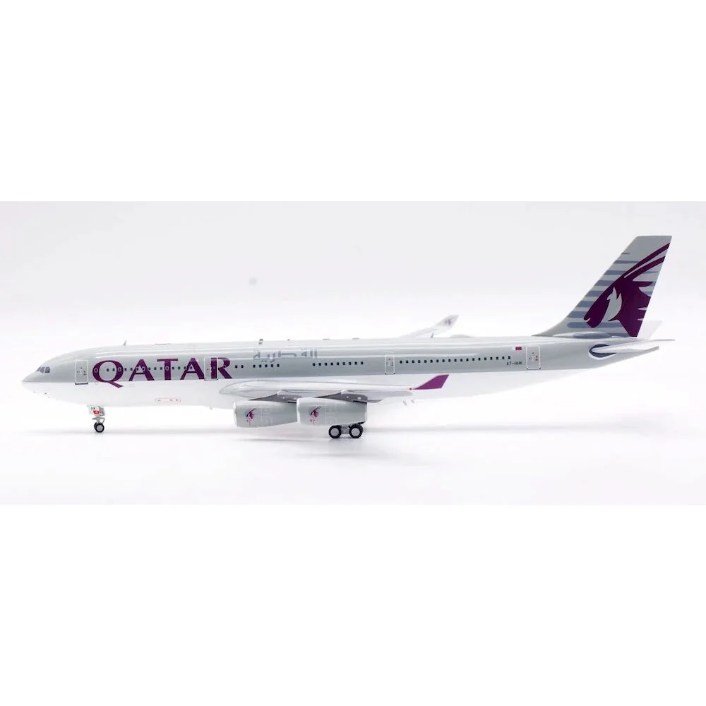 Inflight200 IF342QT0124 1/200 Qatar Airways Airbus A340-200 A7-HHK - Image 3
