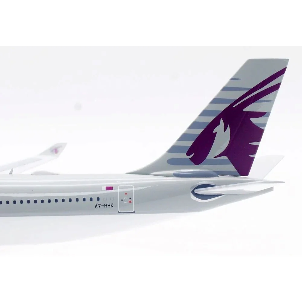 Inflight200 IF342QT0124 1/200 Qatar Airways Airbus A340-200 A7-HHK - Image 9