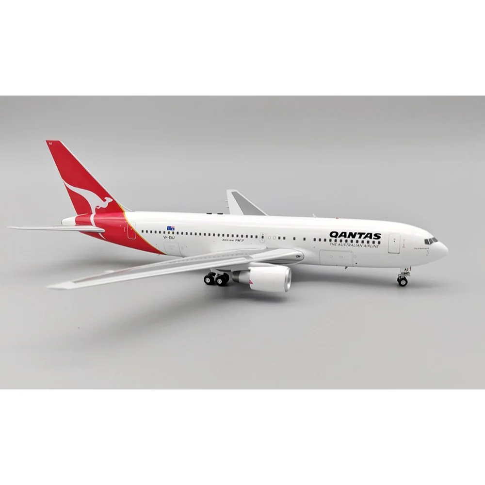 Inflight200 IF762QF0525 1/200 Qantas Boeing 767-200/ER VH-EAJ First Boeing 767 - Image 2