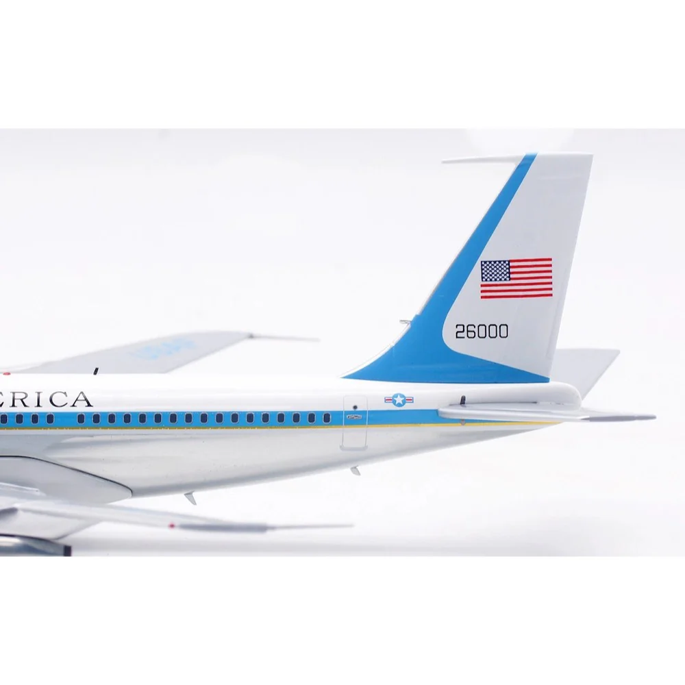 Inflight200 RVC13726000 1/200 USA - Air Force Boeing VC-137C (707-353B) 62-6000 - Image 8