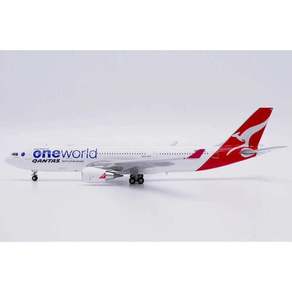 JC Wings 1/400 Qantas Airbus A330-200 "Oneworld" Reg: VH-EBV With Antenna - Image 3