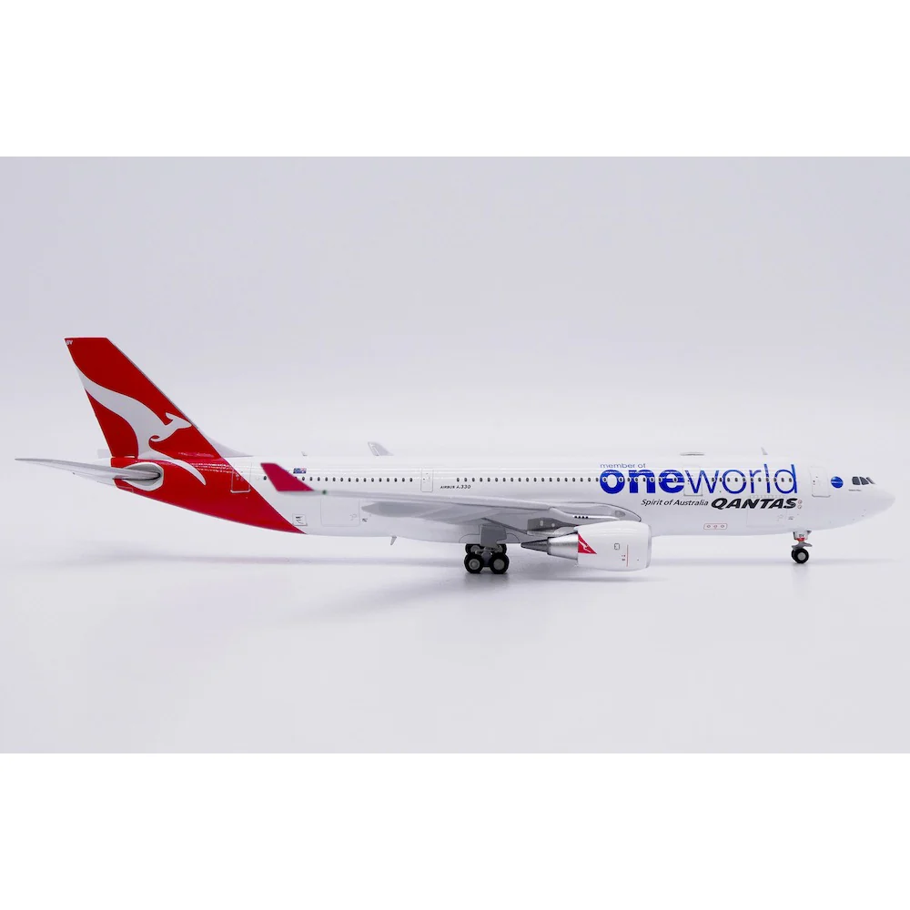 JC Wings 1/400 Qantas Airbus A330-200 "Oneworld" Reg: VH-EBV With Antenna - Image 4
