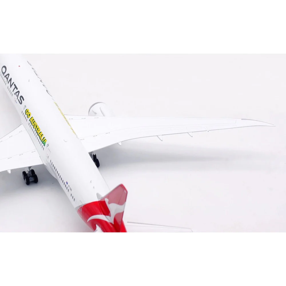 JC wings XX20568 1/200 Qantas Boeing 787-9 Dreamliner Go Australia Reg VH-ZNH With Stand - Image 12
