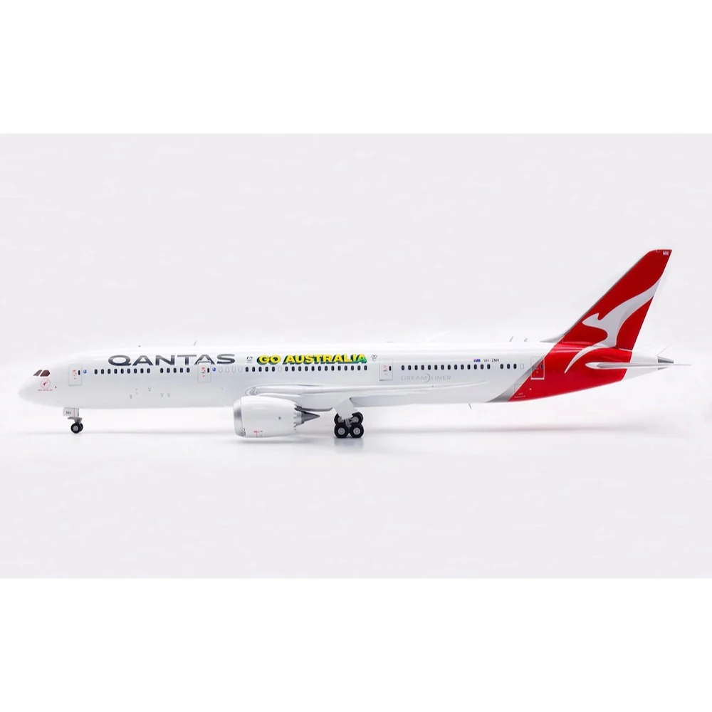 JC wings XX20568 1/200 Qantas Boeing 787-9 Dreamliner Go Australia Reg VH-ZNH With Stand - Image 5