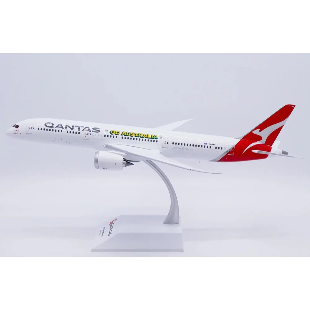 JC wings XX20568A 1/200 Qantas Boeing 787-9 Dreamliner "Go Australia" Reg: VH-ZNH "Flaps Down" With Stand - Image 9