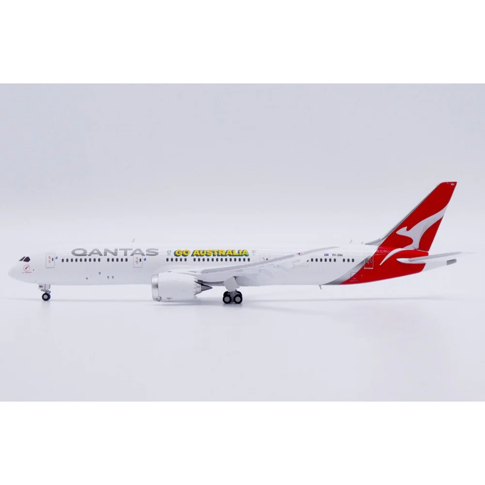 JC Wings XX40317A 1/400 Qantas Boeing 787-9 Dreamliner "Go Australia" Reg: VH-ZNH "Flaps Down" With Antenna - Image 3