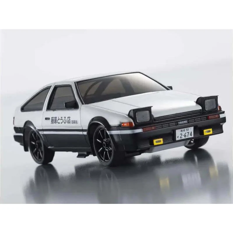 Kyosho First Mini-Z Initial D Toyota Sprinter Trueno AE86 RC Car (White/Black) - Image 2