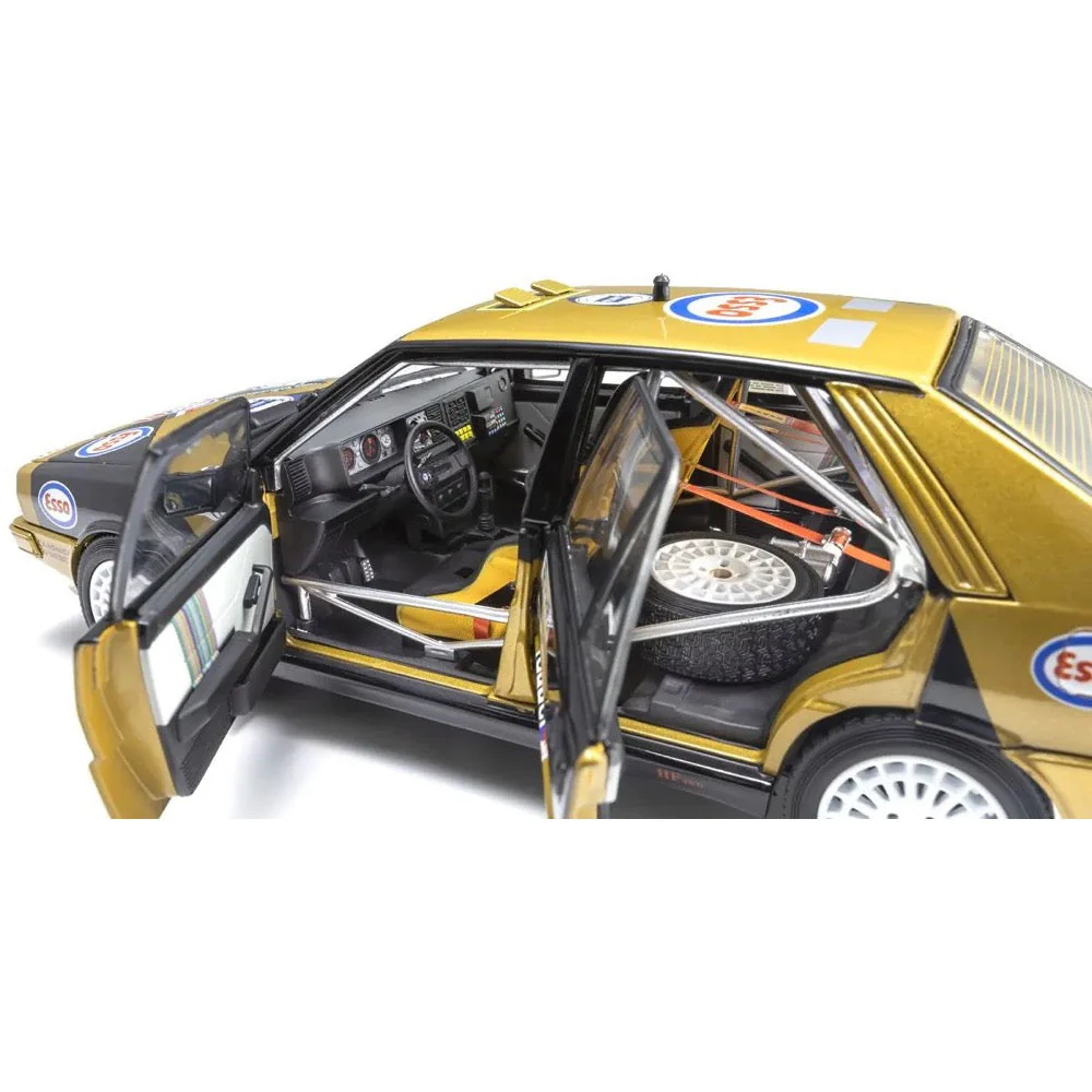 Kyosho KSD08960D 1/18 Lancia Delta HF 4WD 1987 Rally Piancavallo Grifone Esso Nr. 1 Diecast Model Car - Image 5