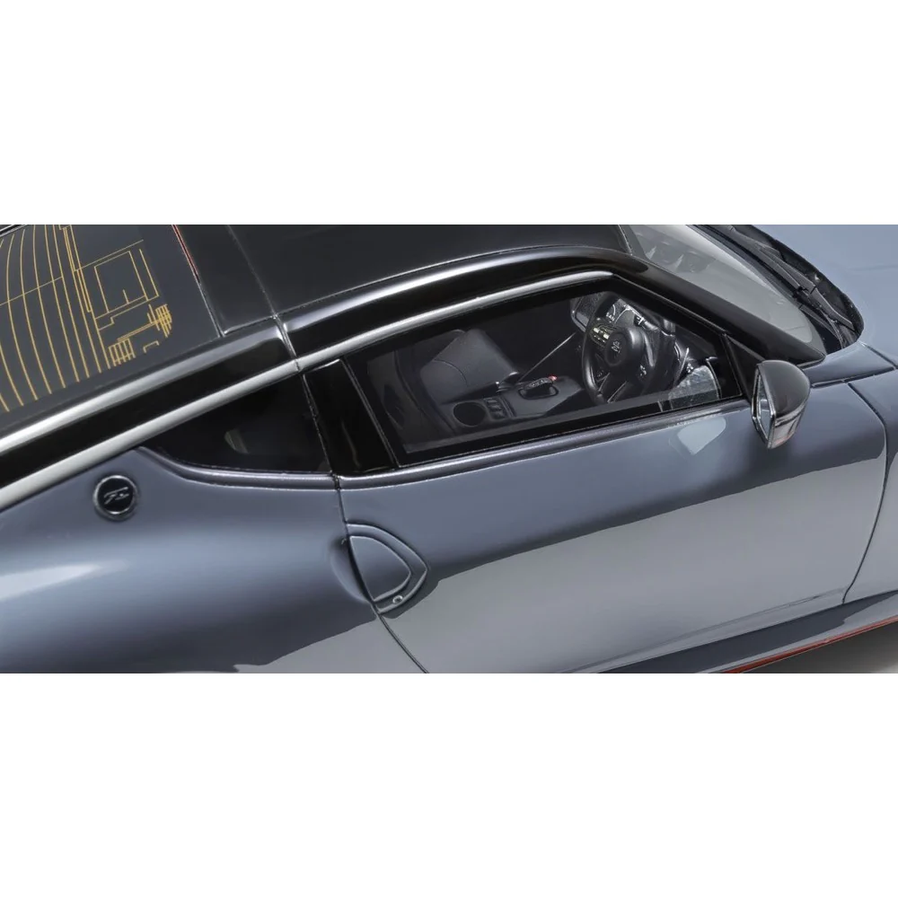 Kyosho KSR18062GR 1/18 Nissan Fairlady Z NISMO Gray - Image 4