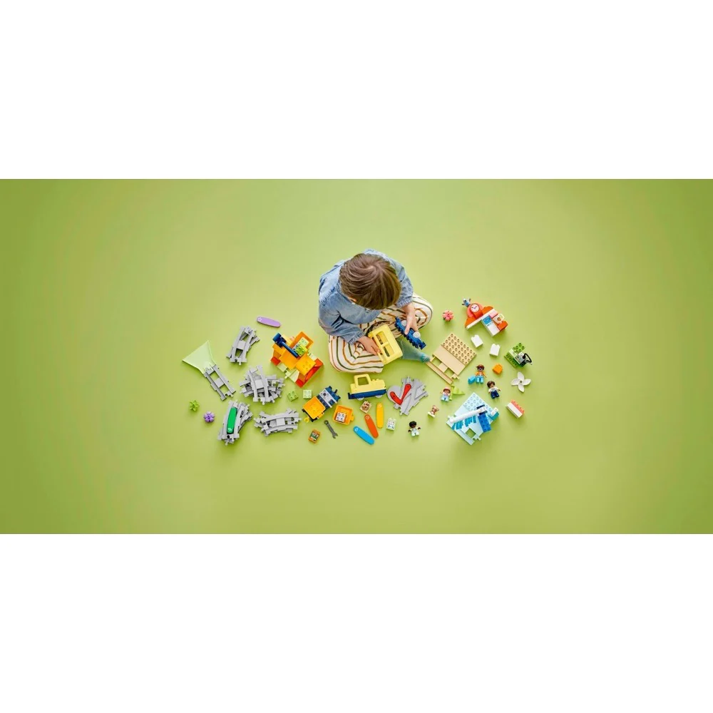 LEGO 10428 Duplo Big Interactive Community Train - Image 9