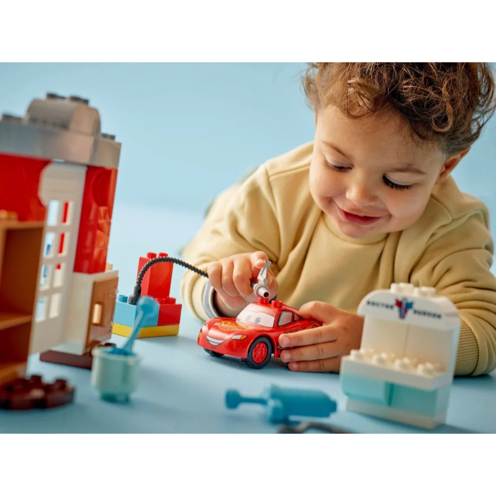 Lego 10456 Duplo McQueen's Visit to Doc's Garage - Image 7